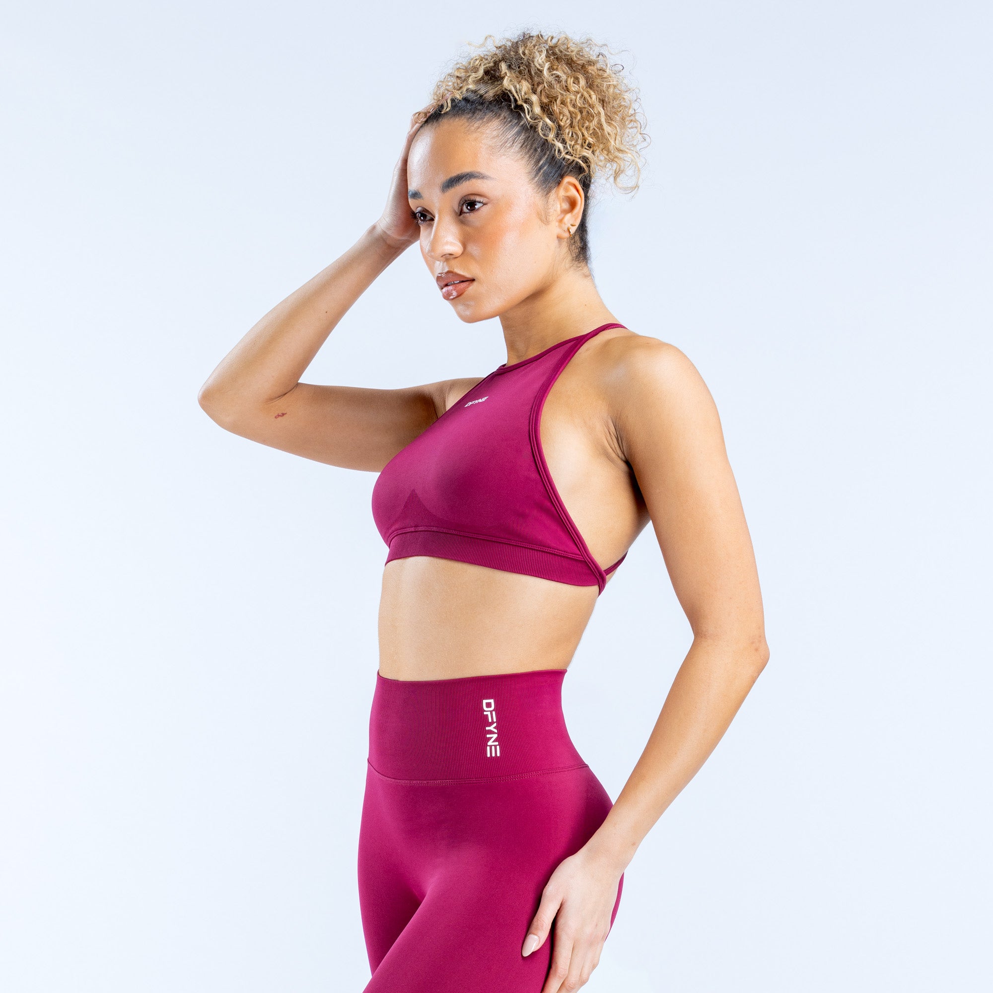 DFYNE Dynamic High Neck Backless Spor Sütyeni Kadın Küpe Çiçeği | QUJNLZ685